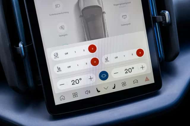 Volvo EX30 (2024) thumbnail 23