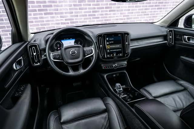 Volvo XC40 (2022) thumbnail 12