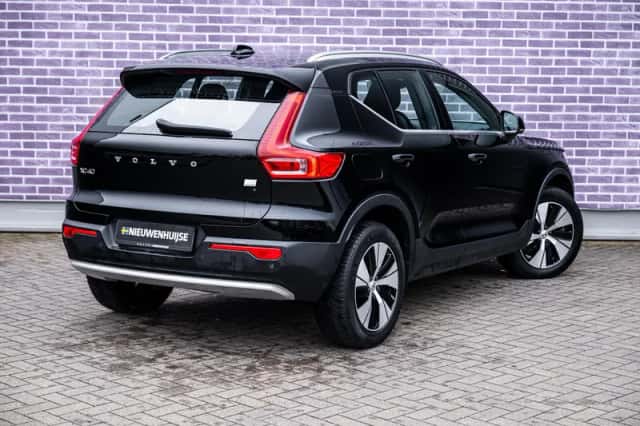 Volvo XC40 (2022) thumbnail 17