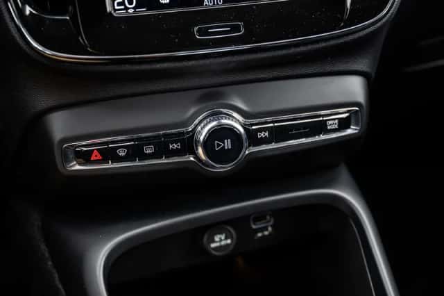Volvo XC40 (2022) thumbnail 30