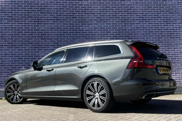 Volvo V60 (2021) thumbnail 6