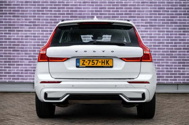 Volvo XC60 (2024) thumbnail 11