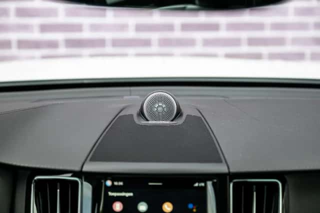 Volvo XC60 (2024) thumbnail 16
