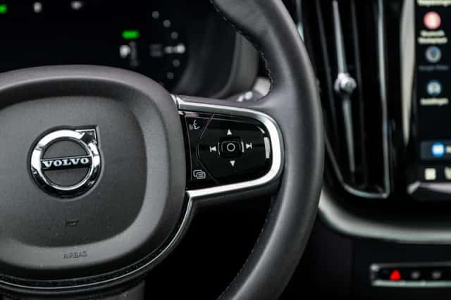 Volvo XC60 (2024) thumbnail 28