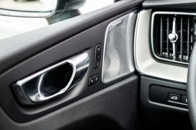 Volvo XC60 (2024) thumbnail 30