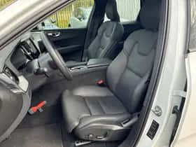 Volvo XC60 thumbnail 4