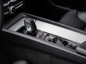 Volvo XC60 (2024) thumbnail 32