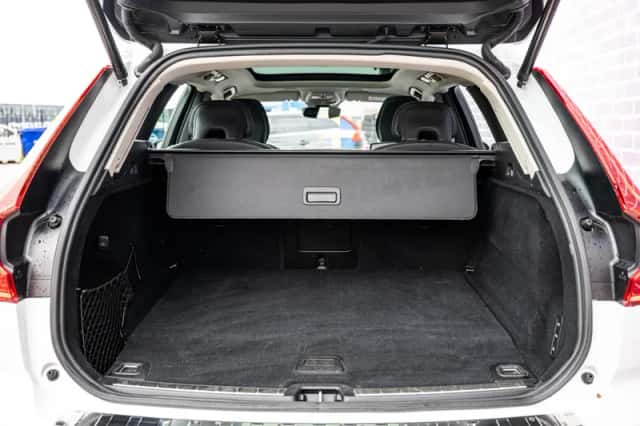 Volvo XC60 (2024) thumbnail 34