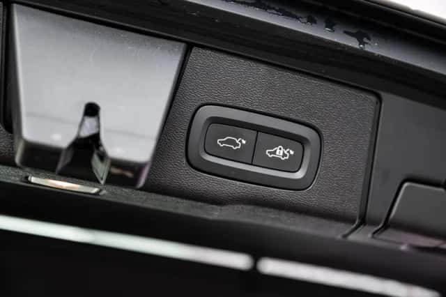 Volvo XC60 (2024) thumbnail 36
