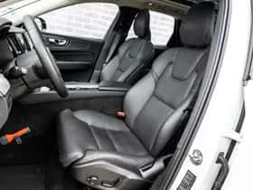 Volvo XC60 (2024) thumbnail 7