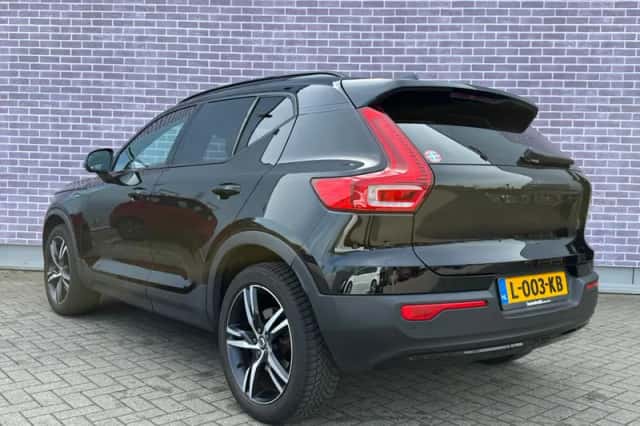 Volvo XC40 (2021) thumbnail 5