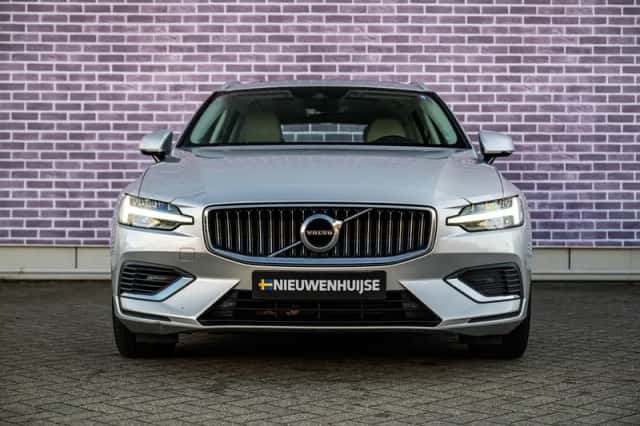 Volvo V60 (2021) thumbnail 11
