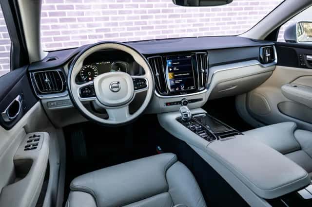 Volvo V60 (2021) thumbnail 13
