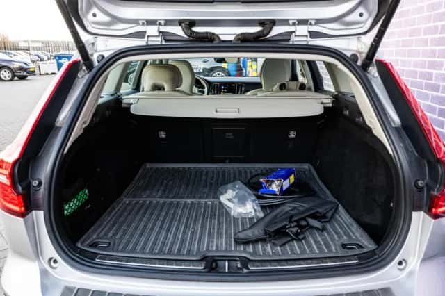 Volvo V60 (2021) thumbnail 32
