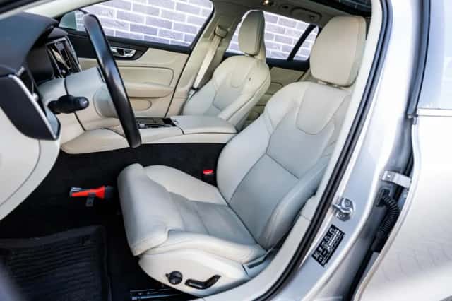 Volvo V60 (2021) thumbnail 8