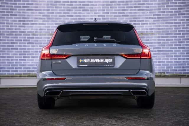 Volvo V60 (2021) thumbnail 11