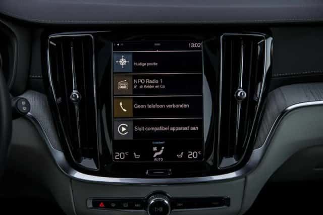 Volvo V60 (2021) thumbnail 13