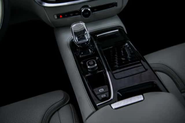 Volvo V60 (2021) thumbnail 14