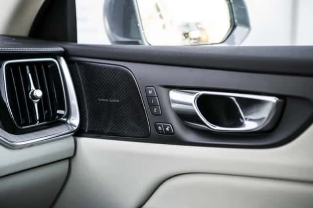 Volvo V60 (2021) thumbnail 22