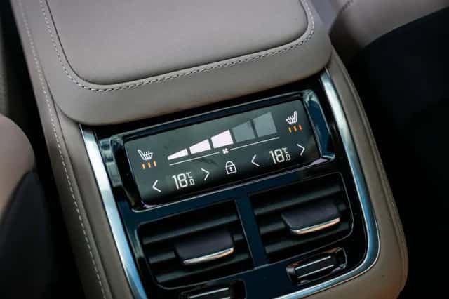 Volvo XC90 (2026) thumbnail 30