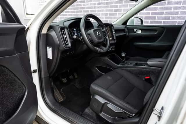 Volvo XC40 (2021) thumbnail 18