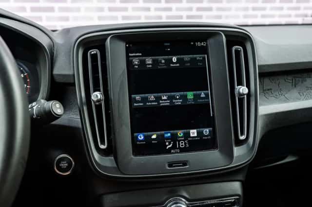 Volvo XC40 (2021) thumbnail 21