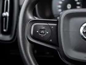 Volvo XC40 thumbnail 23