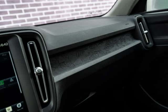 Volvo XC40 (2021) thumbnail 25