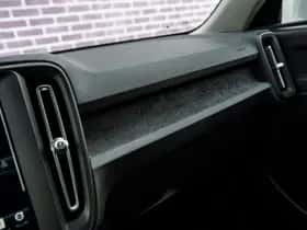 Volvo XC40 thumbnail 25