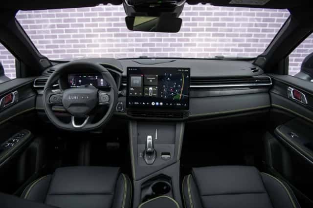 Lynk & Co 01 (2026) thumbnail 6