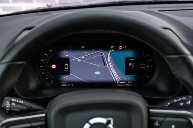 Volvo XC40 (2023) thumbnail 12