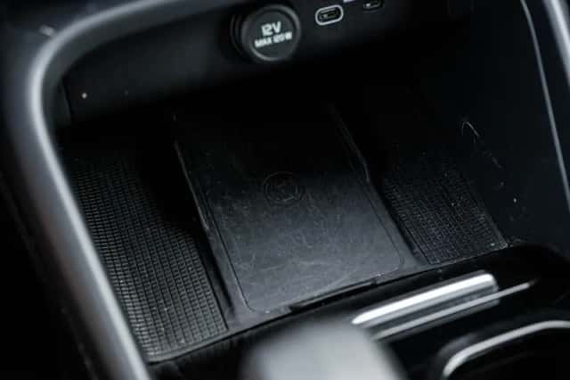 Volvo XC40 (2023) thumbnail 20