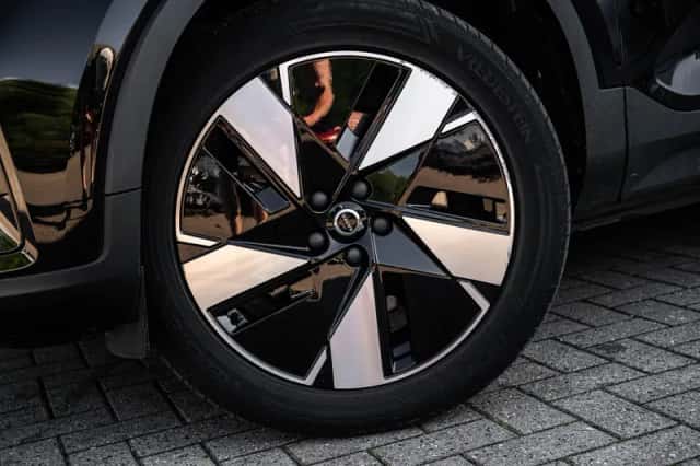Volvo XC40 (2023) thumbnail 30