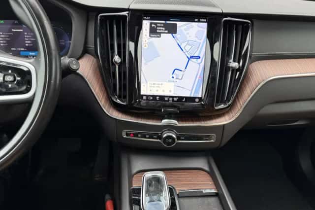 Volvo XC60 (2021) thumbnail 5