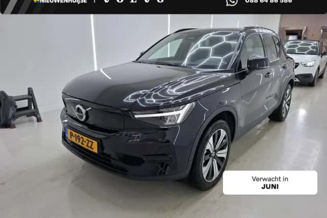 Volvo XC40 (2022) thumbnail 1