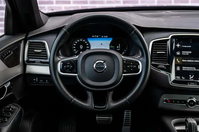 Volvo XC90 (2022) thumbnail 5