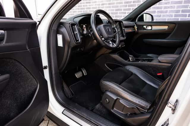 Volvo XC40 (2020) thumbnail 18