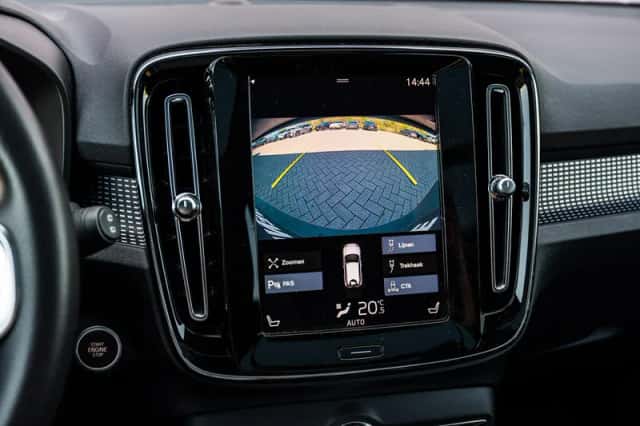 Volvo XC40 (2020) thumbnail 21