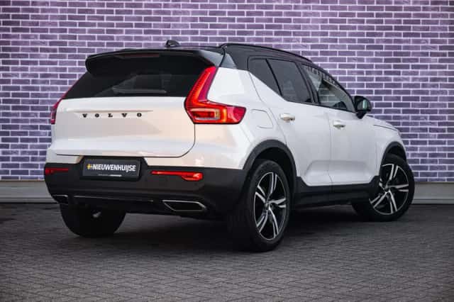 Volvo XC40 (2020) thumbnail 4