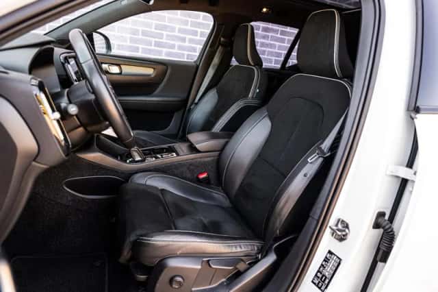 Volvo XC40 (2020) thumbnail 8