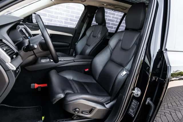 Volvo XC90 (2023) thumbnail 6