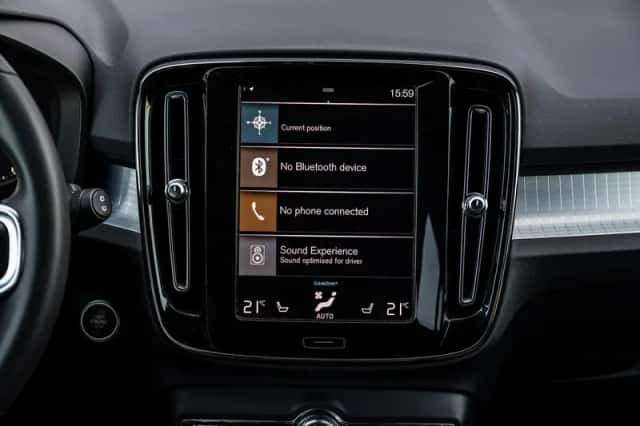 Volvo XC40 (2022) thumbnail 14