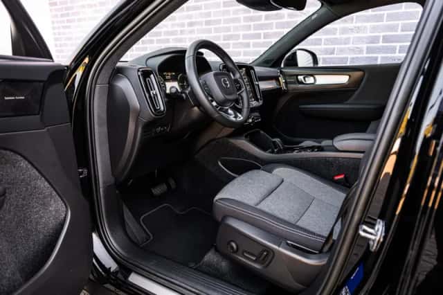 Volvo XC40 (2022) thumbnail 19