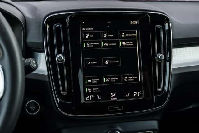 Volvo XC40 (2022) thumbnail 21