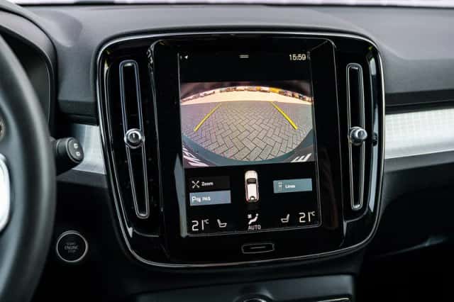Volvo XC40 (2022) thumbnail 22