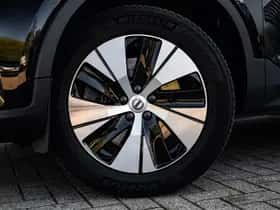 Volvo XC40 thumbnail 35