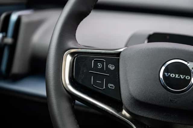 Volvo EX30 (2025) thumbnail 23