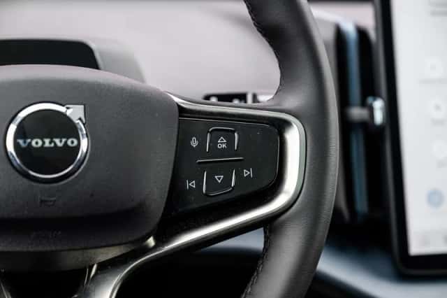 Volvo EX30 (2025) thumbnail 24