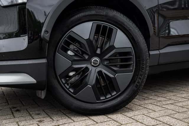 Volvo EX30 (2025) thumbnail 29