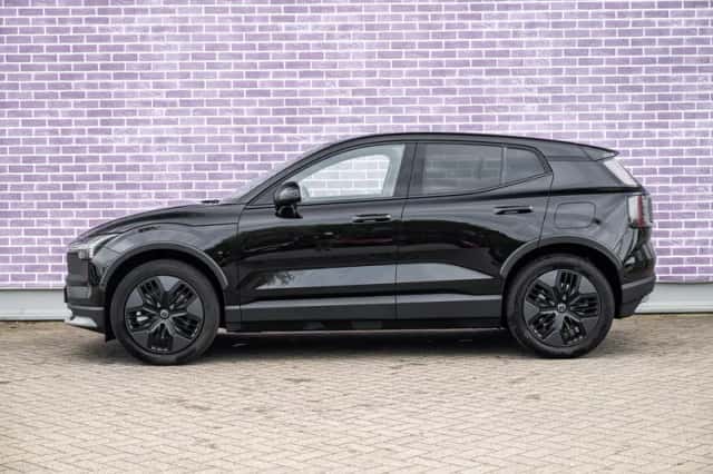 Volvo EX30 (2025) thumbnail 6